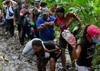 Agentes de seguridad Panamá se enfrentaron a delincuentes que abusaban de migrantes en el Darién