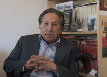 Expresidente Alejandro Toledo se entregó a las autoridades de EE.UU. para ser extraditado a Perú