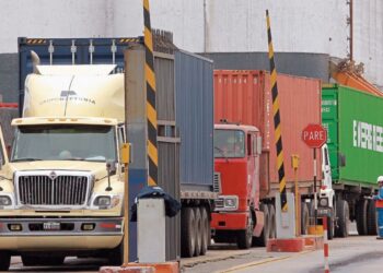 Restringen circulación de transporte de carga hasta el lunes 3 de abril