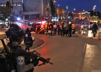 Policía israelí mata a hombre en sitio sagrado de Jerusalén