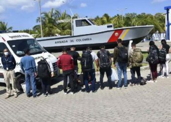 Rescatan a migrantes venezolanos cerca de la isla de San Andrés