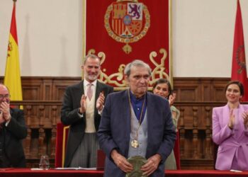 Rafael Cadenas recibió el premio Cervantes en España (+Video)