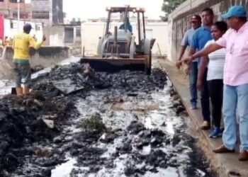 Al fin luego de tantas peticiones| Alcaldía de Silva inició limpieza del sector El Cañito de Tucacas