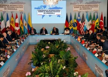 Conferencia internacional apunta a tres claves para enfrentar la crisis venezolana
