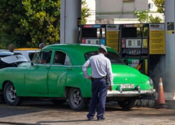 Incumplimientos de Venezuela y Rusia colocan a Cuba en una crisis de combustible