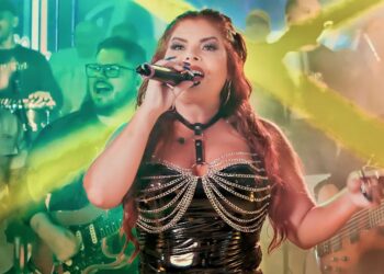 Diveana rindió homenaje a Selena Quintanilla