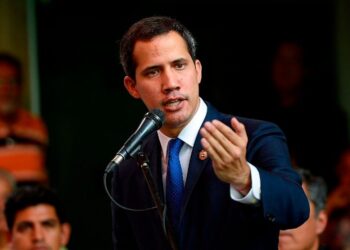 Guaidó llega a Colombia para participar en la conferencia sobre Venezuela