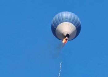 Dos muertos y una menor herida tras incendio en globo aerostático en México