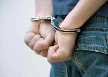 Detienen a dos venezolanos en Francia con 2.5 millones de euros en efectivo