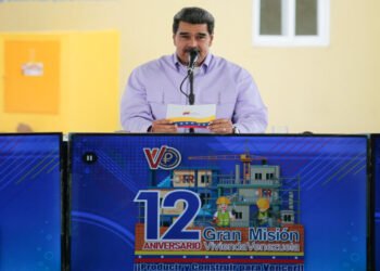 Maduro contra Capriles: "Un fracaso total como gobernador y quiere lanzarse como candidato presidencial"