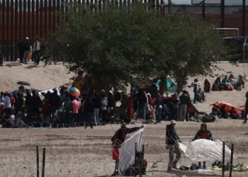 México reconoce flujo "importante" de migrantes ante el fin del Título 42