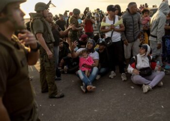 Gobierno chileno confirma conversaciones para repatriar a migrantes venezolanos varados