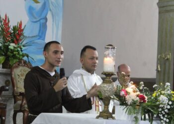 Misa en honor a San Pascual se realizó en Barcelona (+Fotos)