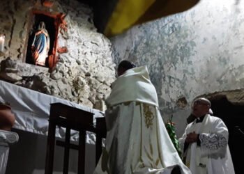 Feligresía católica de Barcelona celebró el Día de "Corpus Christi"