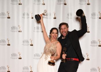 Pareja venezolana recibió cuatro Emmys por cuña navideña de Telemundo