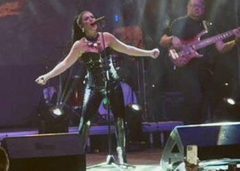 Karina regresó a Anzoátegui y cautivó a sus seguidores con el Tour 11:11