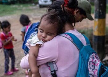 Más de 40 millones de niños en el mundo son refugiados, desplazados y migrantes