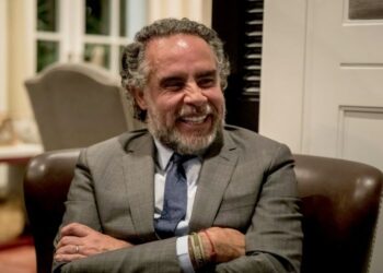 Benedetti amenaza con revelar secretos de campaña de Petro
