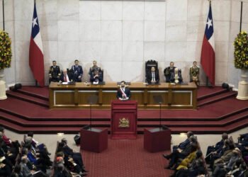 “No queremos una Constitución partisana”, dice Boric en su segunda cuenta pública