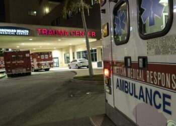 Dos muertos en un tiroteo durante una ceremonia de graduación escolar en Estados Unidos