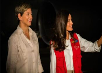Reina de España visita Colombia