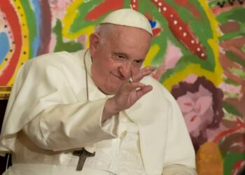 Tras ser operado, el Papa Francisco se encuentra bien