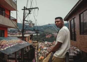 Venesti presentó su sencillo "Umaye"