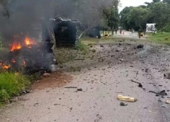 Seis militares heridos tras un atentado con carro bomba en el noreste de Colombia