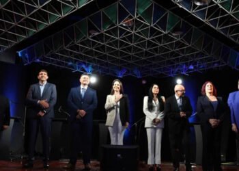 Candidatos a primarias opositoras insisten en que la elección interna es "el camino"