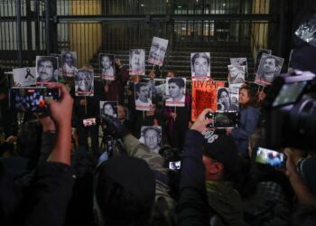 Decenas de periodistas exigen justicia por asesinatos y violencia contra el gremio en México