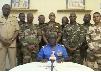 La junta golpista nigerina suspende la Constitución y aúna los poderes legislativo y ejecutivo