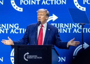Trump insiste que en el caso de los documentos clasificados actuó acorde a la ley