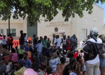 Estados Unidos insta a sus ciudadanos a abandonar Haití lo antes posible