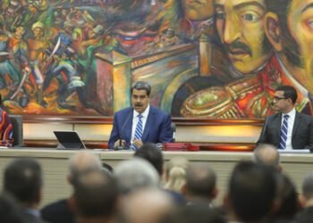 Maduro mostró preocupación por asesinato de candidato ecuatoriano y rechazó violencia