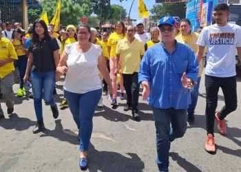 Con movilizaciones y caravanas PJ Bolívar arrancó la campaña
