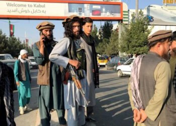Talibanes piden más trabajo y menos sanciones en el Día de la Independencia de Afganistán