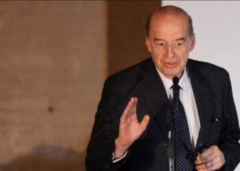 Álvaro Leyva confirma que alias "Iván Márquez" está vivo