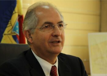 Desde el exterior, Antonio Ledezma responde a la nueva orden de captura: Es un «esperpento»