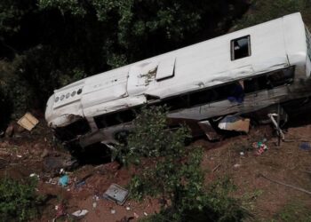 Al menos 18 migrantes murieron en accidente de autobús registrado en México