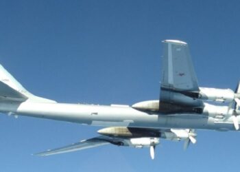 Norad detecta y sigue a cuatro aviones militares rusos cerca de Alaska