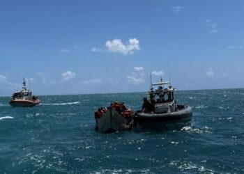Cuba recibe 27 balseros devueltos por Estado Unidos