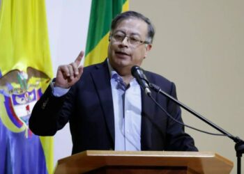 Escándalos determinan primer año de Petro en la presidencia colombiana