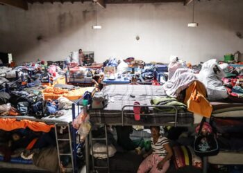 Colapsan albergues hondureños por el alto flujo migratorio venezolano