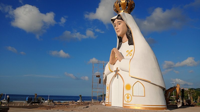 Monumento de 17 metros de alto presidirá festejos de la Virgen del Valle en  Carúpano - El Tiempo
