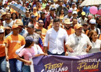 Cinco candidatos a las primarias visitaron distintos estados del país