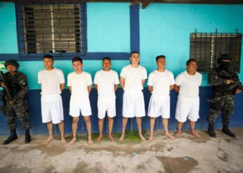 La causa contra 6 militares por violación de una niña avanza a instrucción en El Salvador