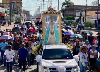 La peregrinación de las vírgenes recorrió las calles de El Tigre