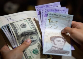 El precio del dólar en Venezuela supera los 33 bolívares en el mercado oficial de divisas