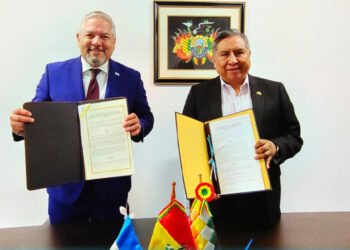Honduras y Bolivia firman un acuerdo para supresión de visas