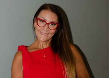 Carolina Estupiñán ganó notoriedad en el exterior con su libro sobre derechos humanos